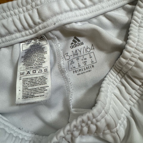 *LIKE NEW* Youth Large (13-14Y) Adidas Sweatpants - Picture 4 of 5